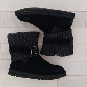 UGG Australia Kids Black Cambridge Knit Foldover Mid-Calf Boots Size 8